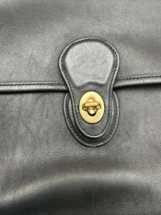 ☆Vintage☆ ~Coach Willis Bag 9927 Black Leather Crossbody Bag~ ☆Preowned☆ - Picture 3 of 11